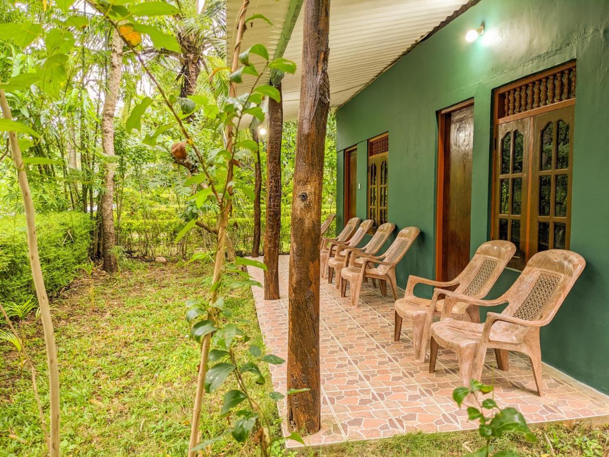 Choona Lodge 'View Of Sigiriya & Pidurangala With Sunrise' Kültér fotó